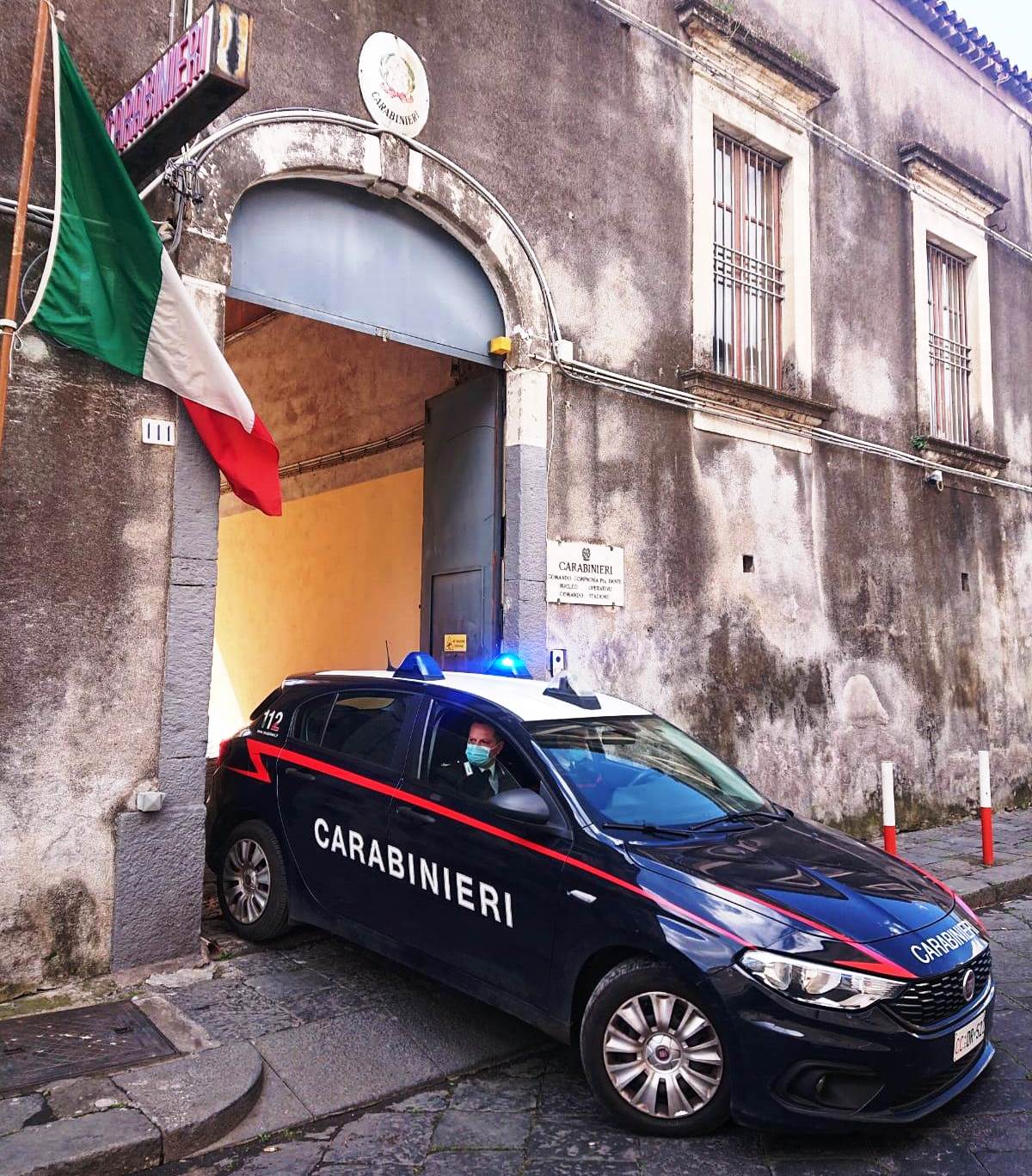 Maltrattava e violentava l'ex convivente, lei denuncia ai Carabinieri