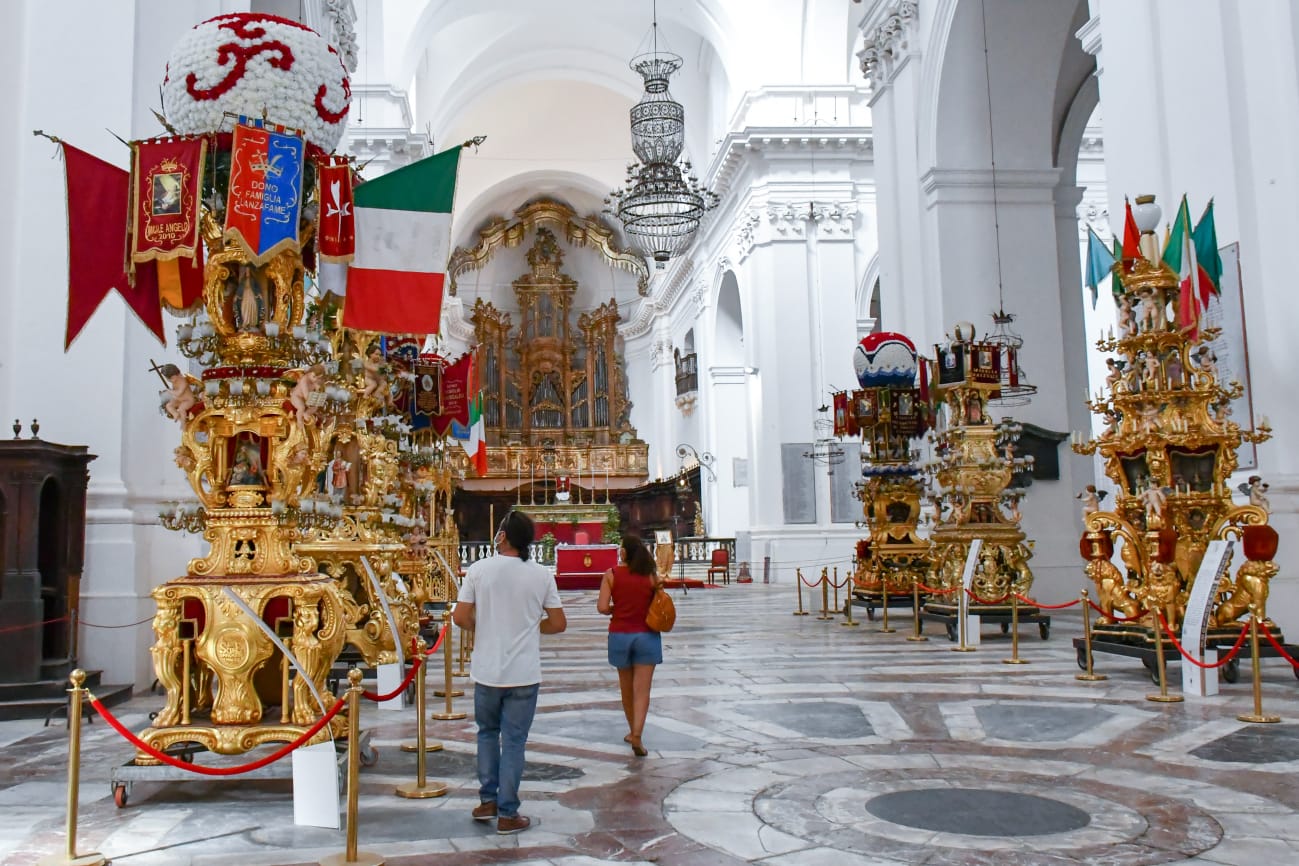 restauro candelora dei panettieri nella chiesa San Nicolò l'Arena