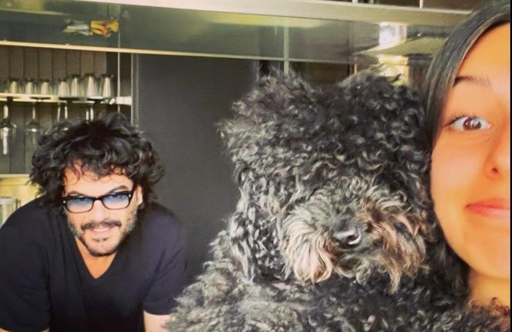 Francesco e Jolanda Renga insieme al loro cane