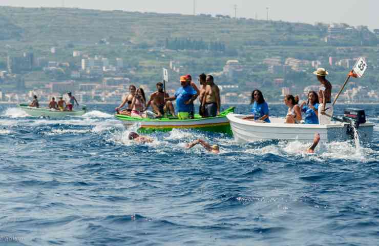 Fare lo stretto di Messina a nuoto come fare