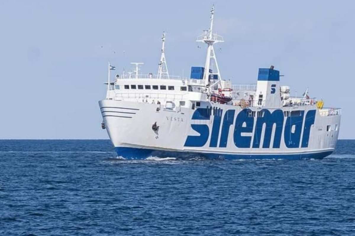 Aumento del 20% sulle tariffe dei traghetti e navi in Sicilia