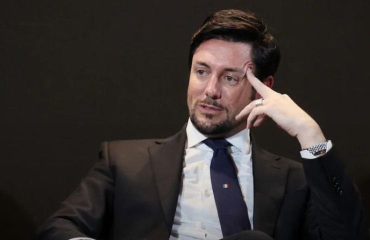 andrea giambruno contro mediaset