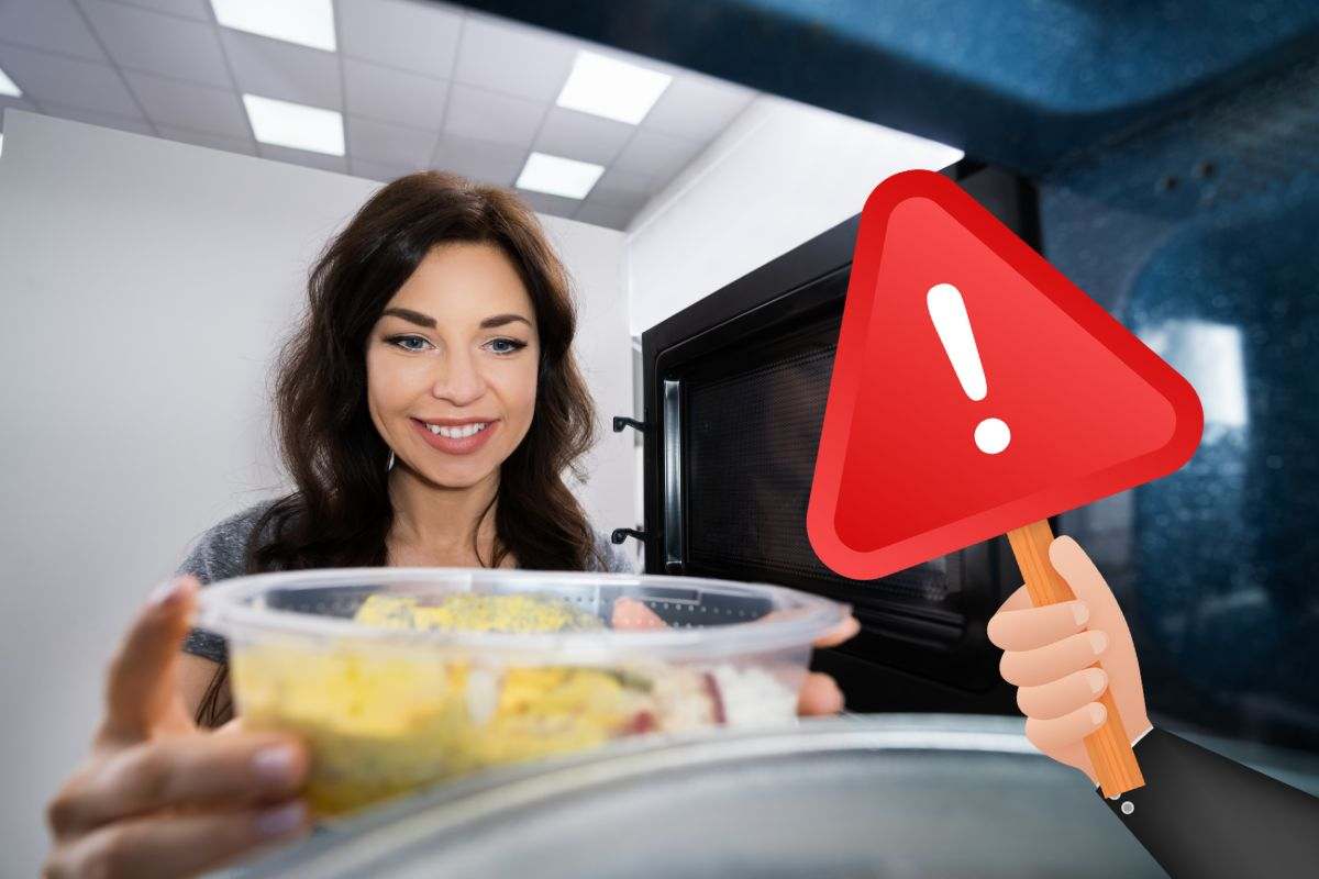 DOITOOL Coperchio Per Microonde 22 Cm – Copripiastra In Plastica Alimentare Con Fori Vapore, Antischizzi E Antipolvere, Trasparente Con Manico